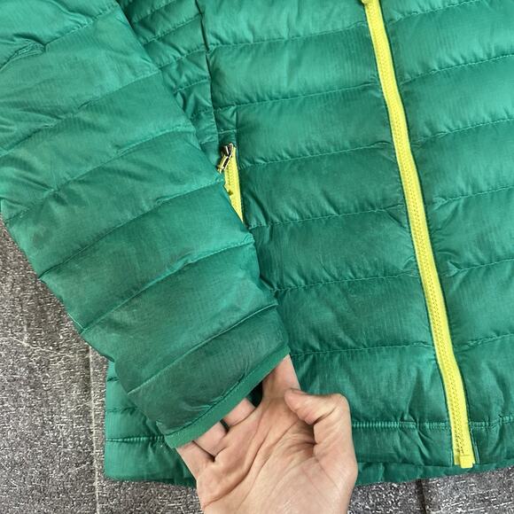 Women's Patagonia Emerald Green Down Sweater Puffer Hoody Hooded Jacket Sz XS - Picture 2 of 5